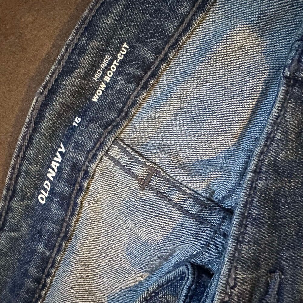 Old Navy Jeans Mid Rise WOW Boot Cut Size 16